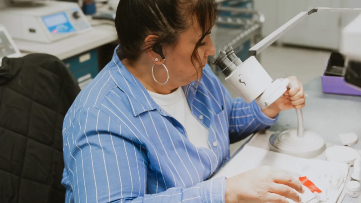 IDA technician at the digital dental lab scanner workflow desk